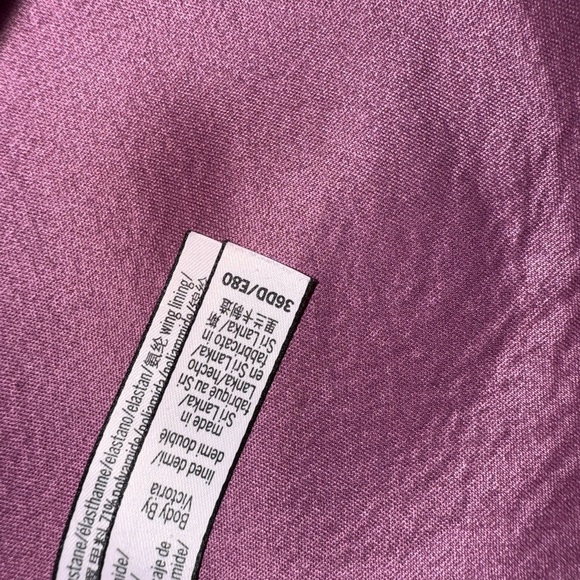 Victoria Secret 36DD Elegant Lace Women's Bra in Purple - Picture 3 of 4